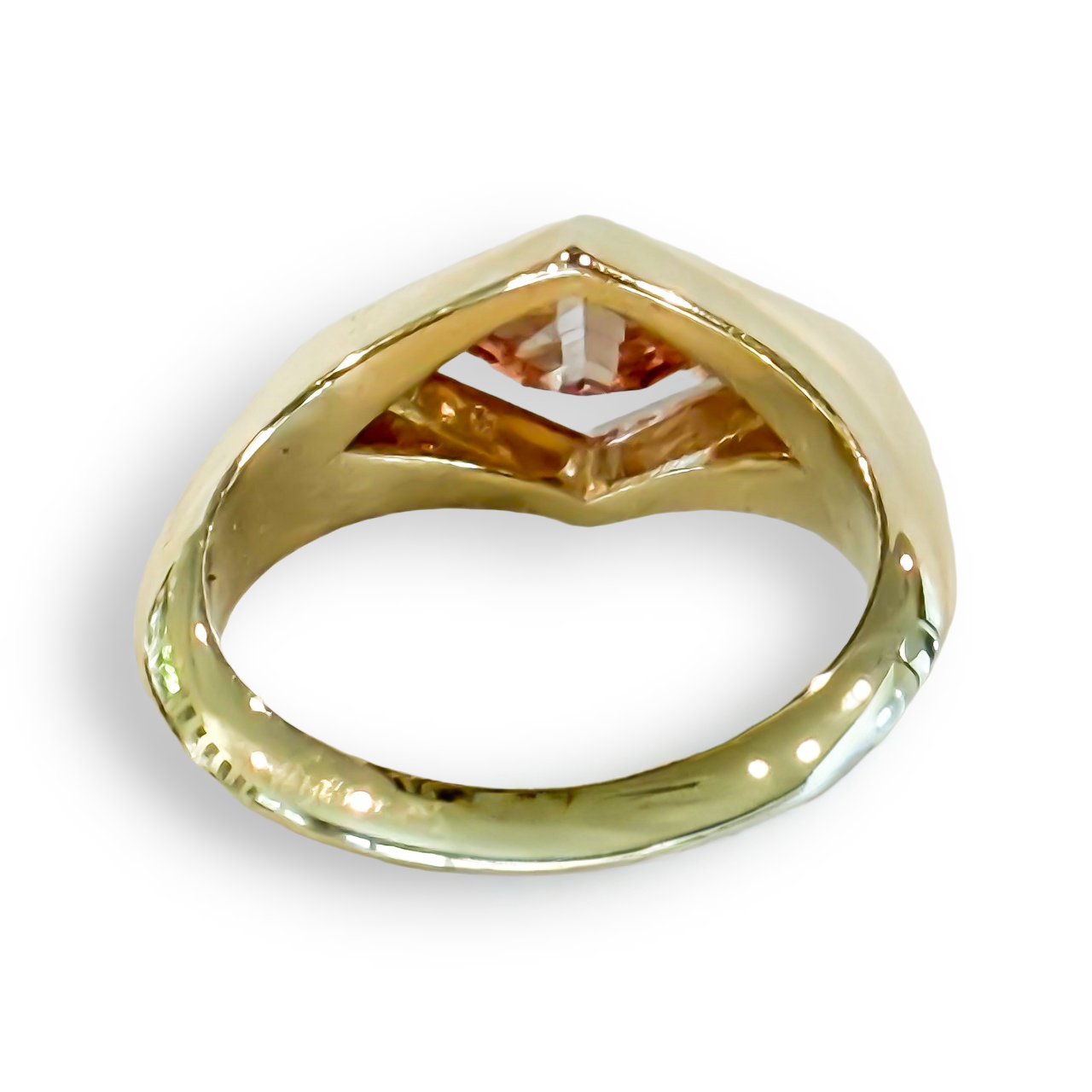 Fancy Vivid Pink Diamond Signet Ring in 14K Yellow Gold