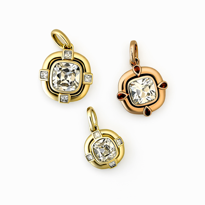 The 1.7ct Heirloom Pendant in 14K Yellow Gold