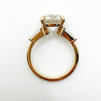 4ct Round Brilliant Diamond Ring with Tapered Baguettes