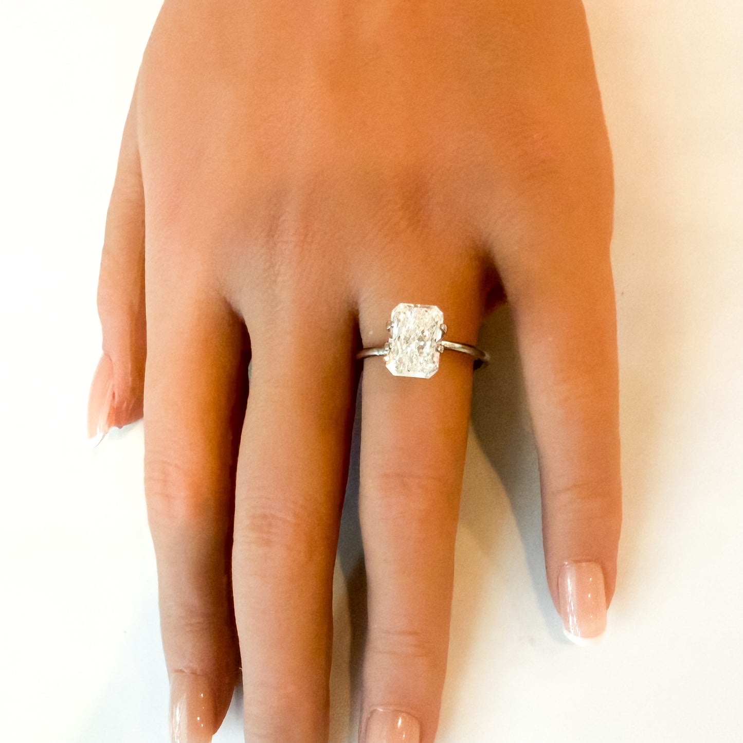 3ct E VVS2 IGI Certified Radiant Cut Lab Diamond