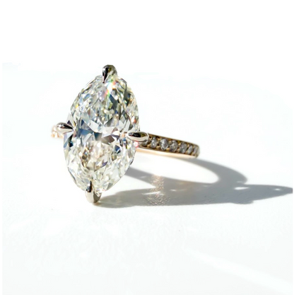 The Lodestone Crushed Ice Moval in Two Tone 14K Gold