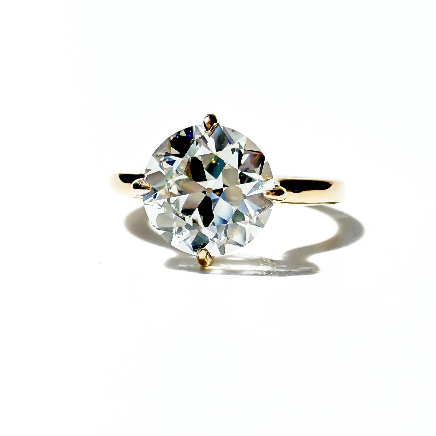 The Lodestone OEC, 4ct F VS1 in 14K Yellow Gold