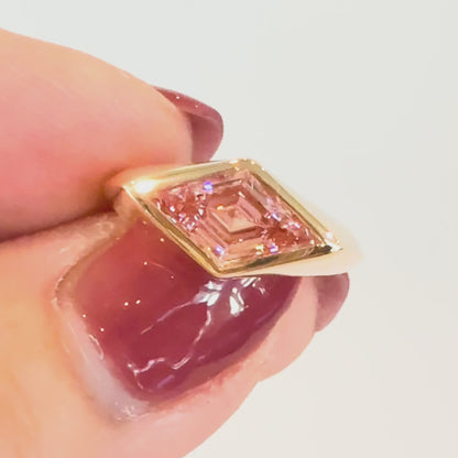 Fancy Vivid Pink Diamond Signet Ring in 14K Yellow Gold