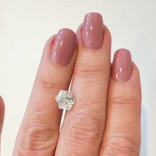 2.61ct G VS1 IGI Certified Modified Brilliant Hexagon Lab Diamond