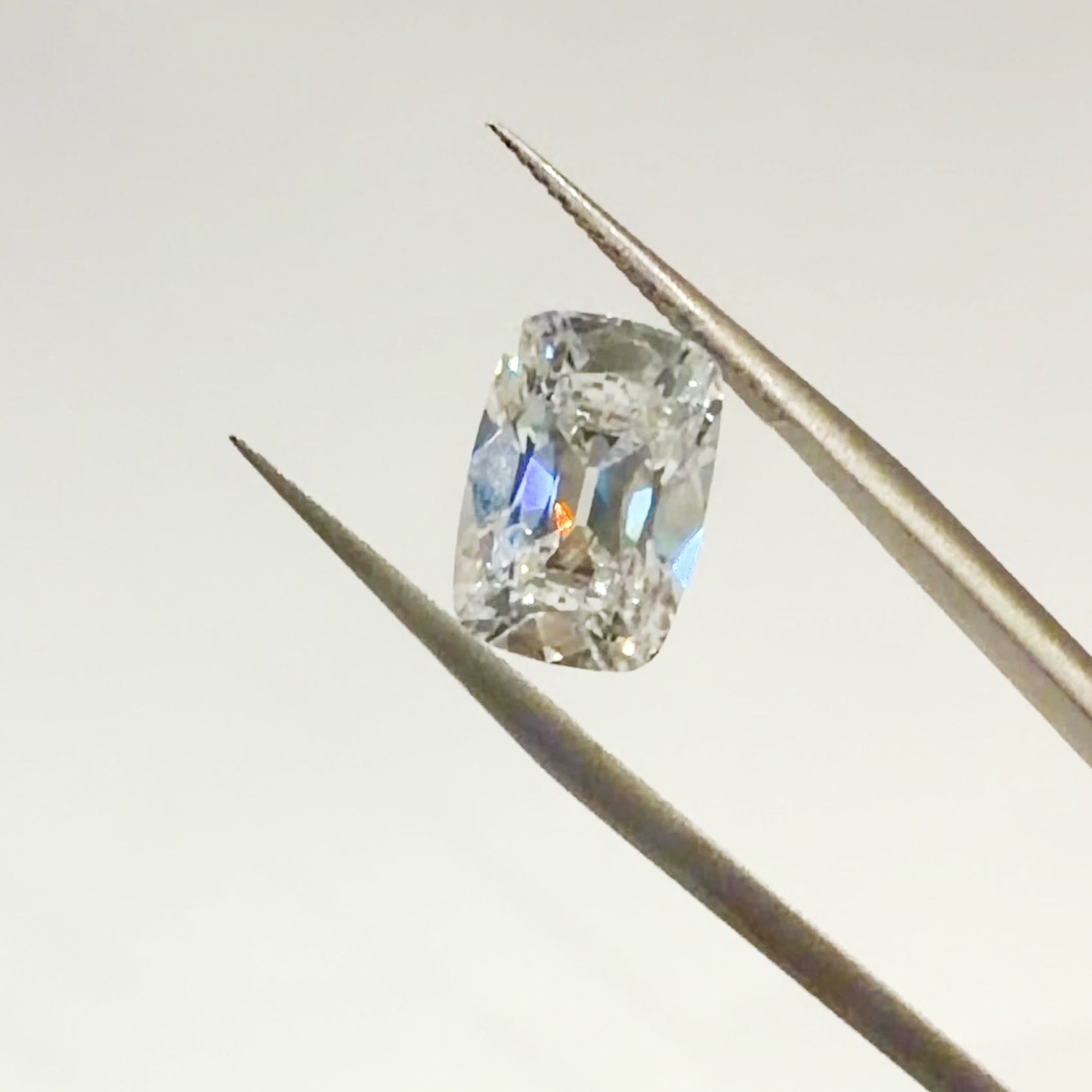 Video of 4.08ct D VS1 OMC CUS