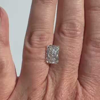 4.01ct E VS1 IGI Certified Radiant Cut Lab Diamond