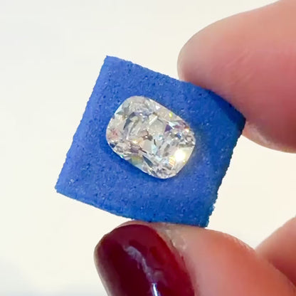 2.27ct E VVS2 IGI Certified Old Mine Cut Cushion Lab Diamond