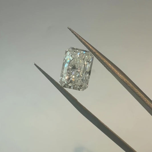 3ct E VVS2 IGI Certified Radiant Cut Lab Diamond