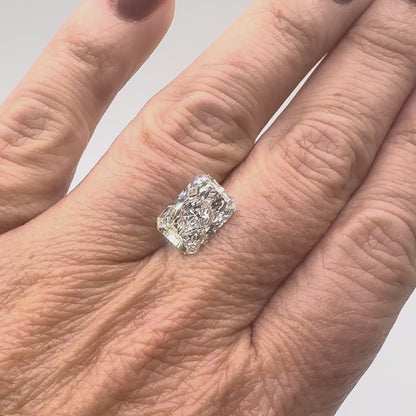 4.95ct E VVS2 IGI Certified Radiant Cut Lab Diamond