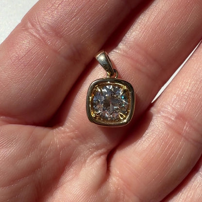 The 2.07ct OEC Heirloom Pendant in 14K Yellow Gold